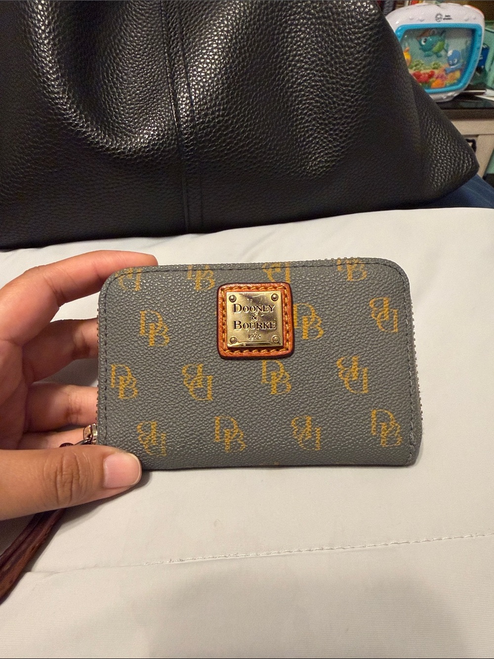 Dooney & Bourke Gretta Wallet
